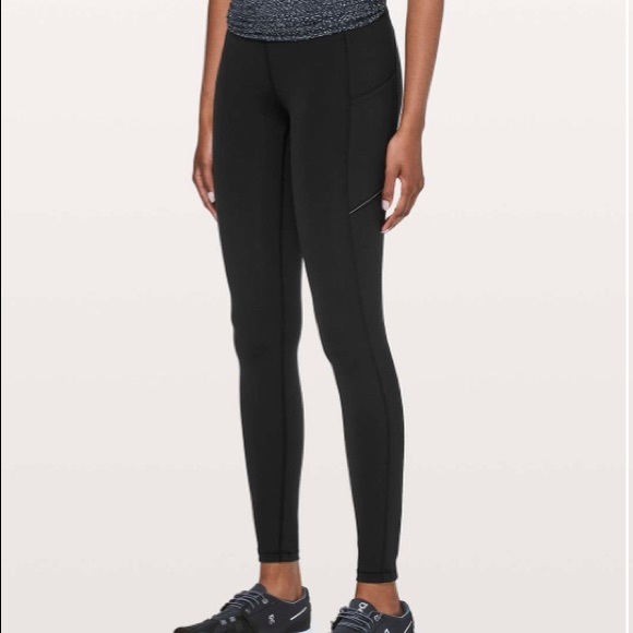 lululemon athletica Pants - EUC lululemon Speed Up Tight